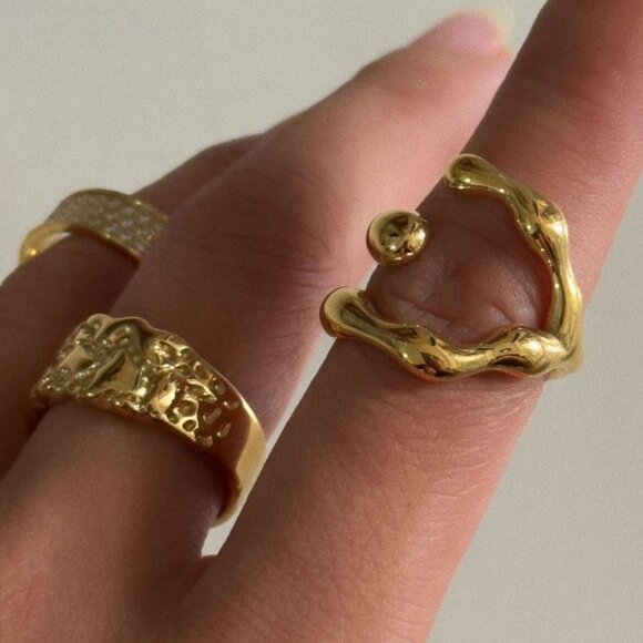 Chunky Gold Textured Ring |  18K Gold Plated Ring | Size 8 - Picture 3 of 3